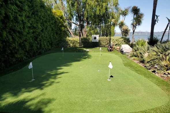 San Francisco backyard putting green
